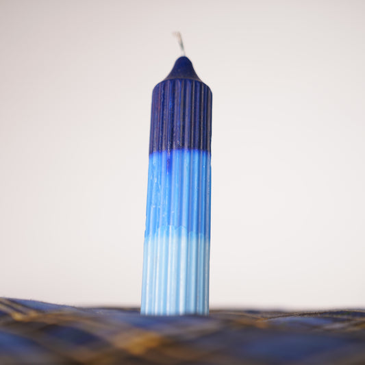 Wave Candle – Blue Gradient Pillar