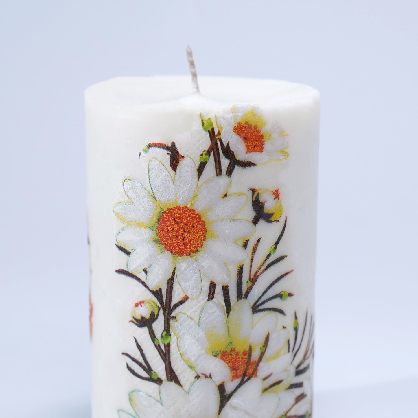Deco Pillar Candle – Handcrafted Floral Art