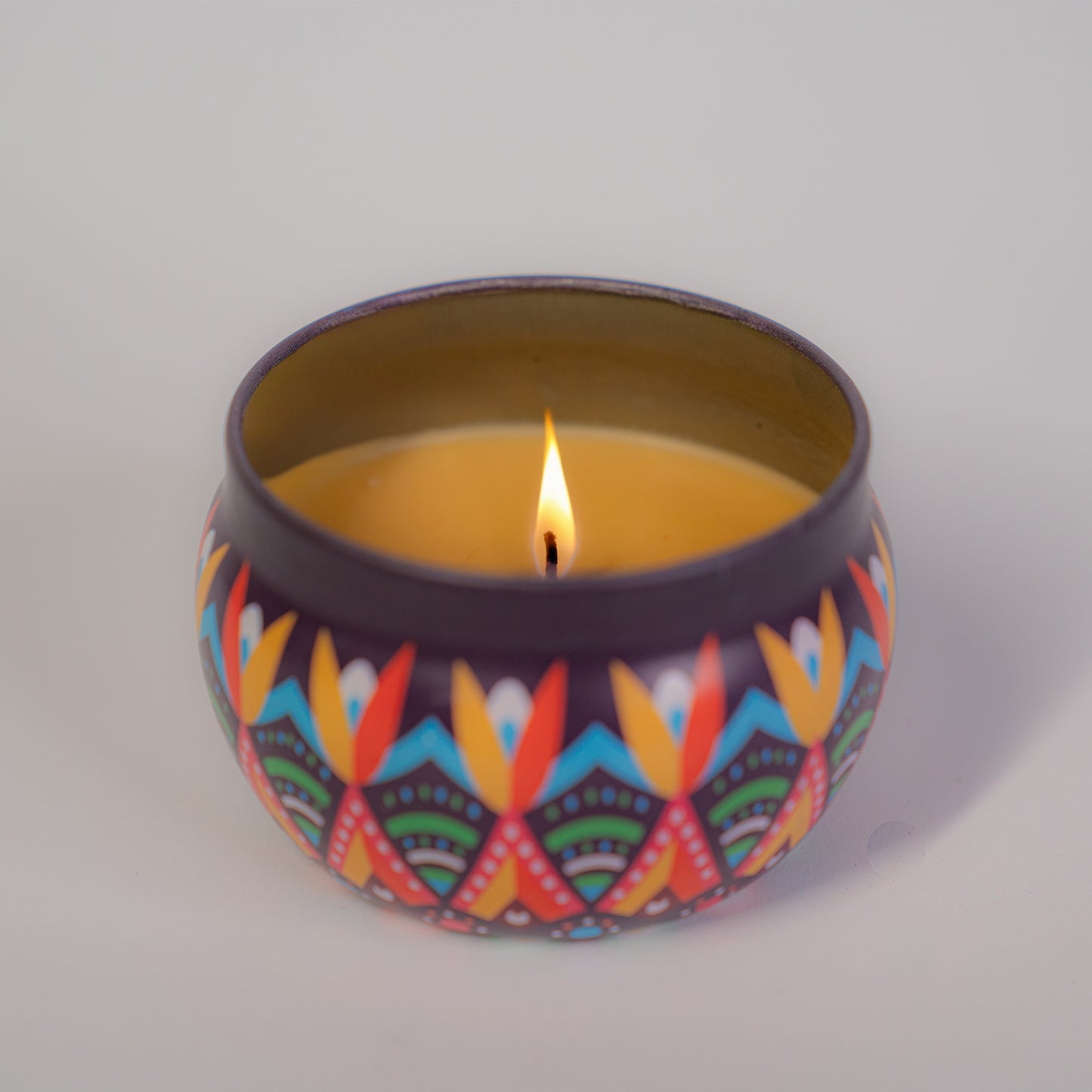 Mystery Tin Candle – Handmade & Aromatic (1 of 7 Unique Designs)